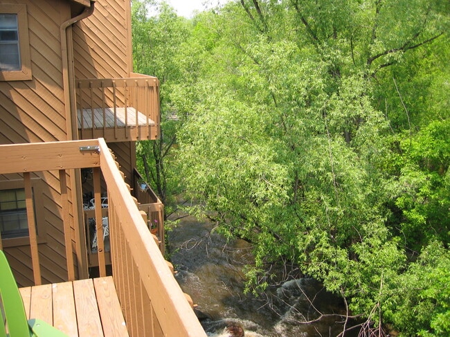 Building Photo - 2859 Shadow Creek Dr