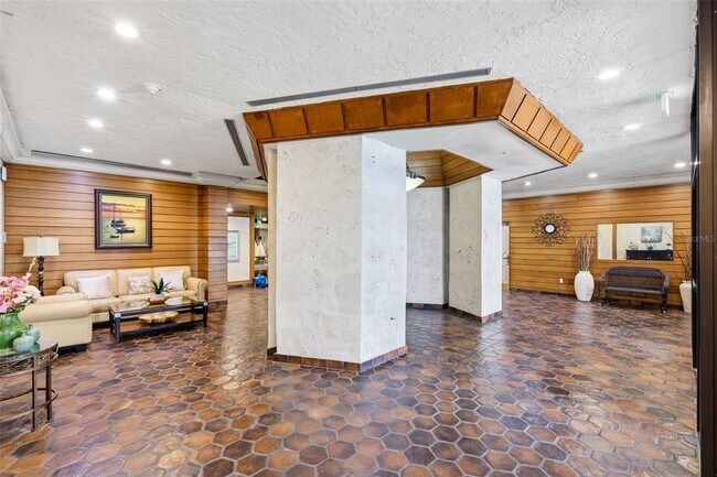 Building Photo - 400 Island Way