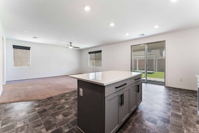 Building Photo - Luxury Home with Solar Panels Included!