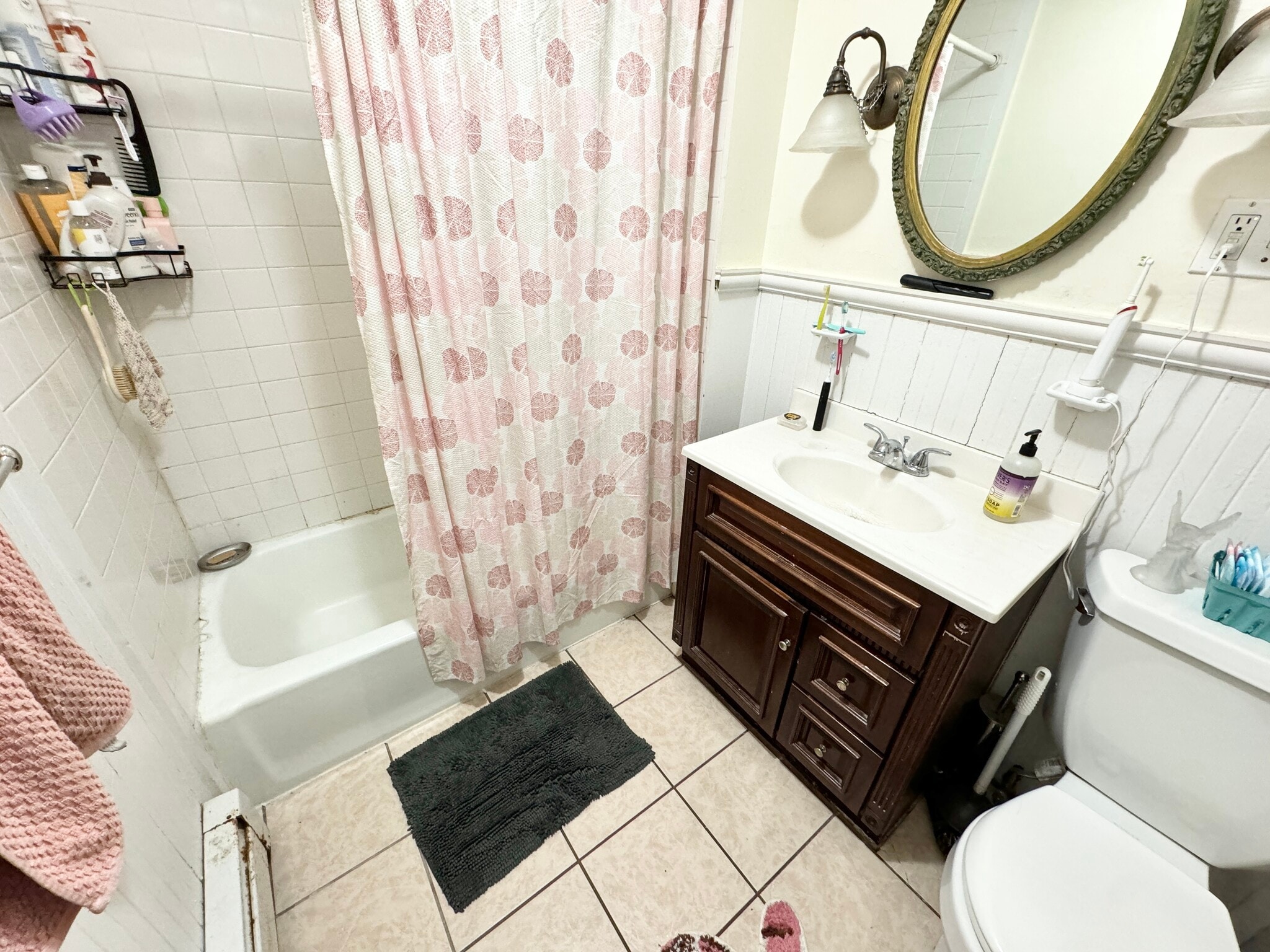 Building Photo - 16 Fisher Ave