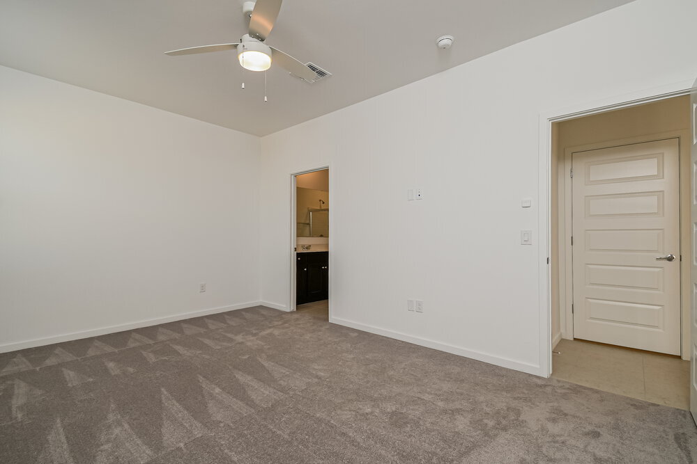 Building Photo - 10294 W Sumullen St