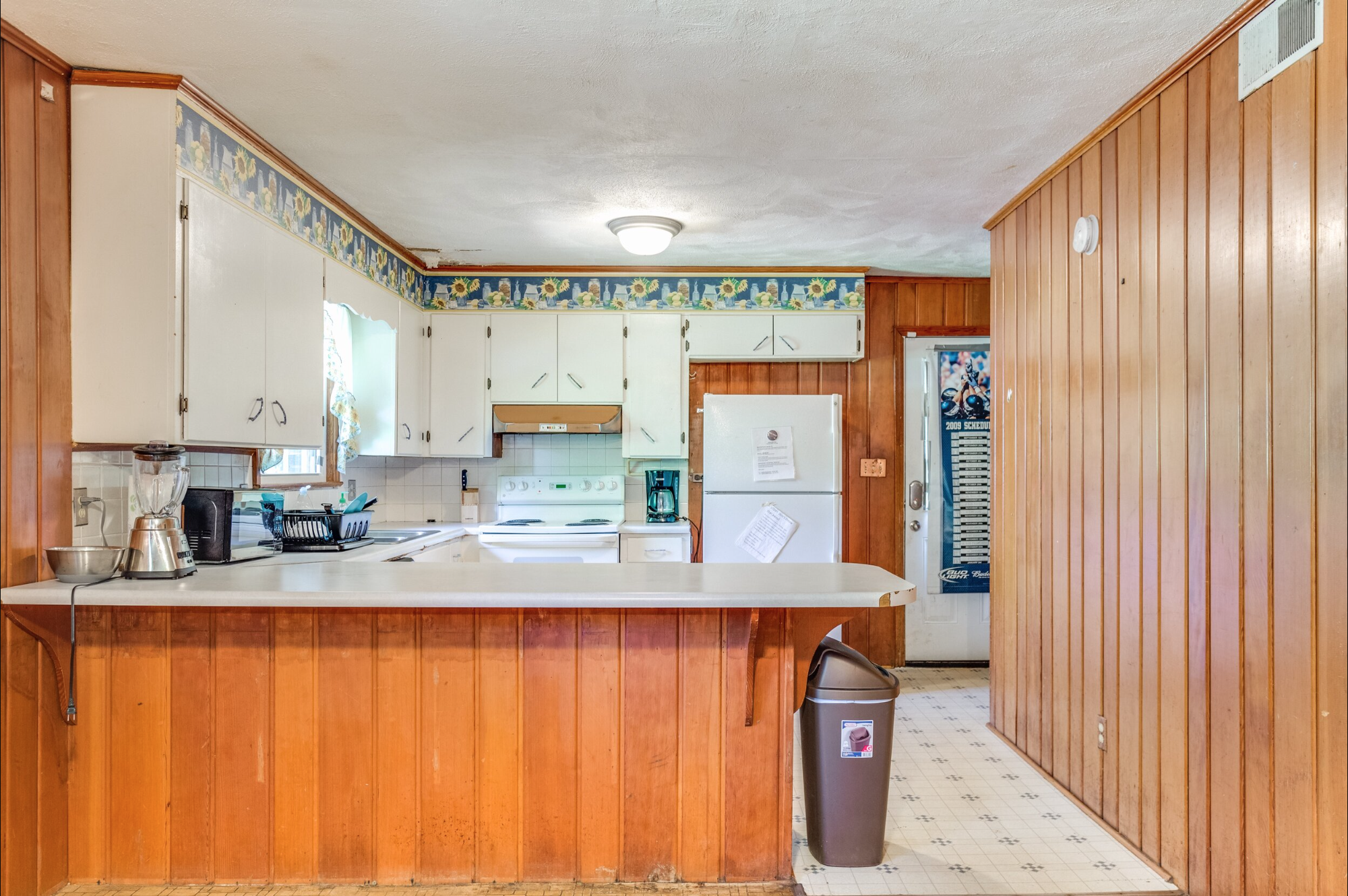 Building Photo - 146 Rosedale Cir