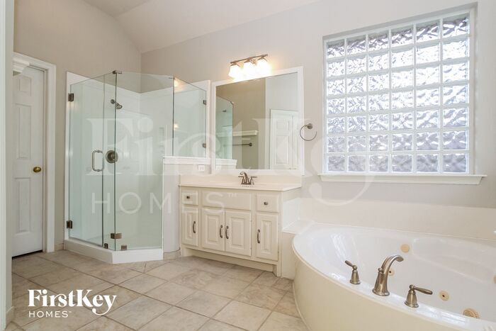 Building Photo - 20818 Sweet Violet Ct