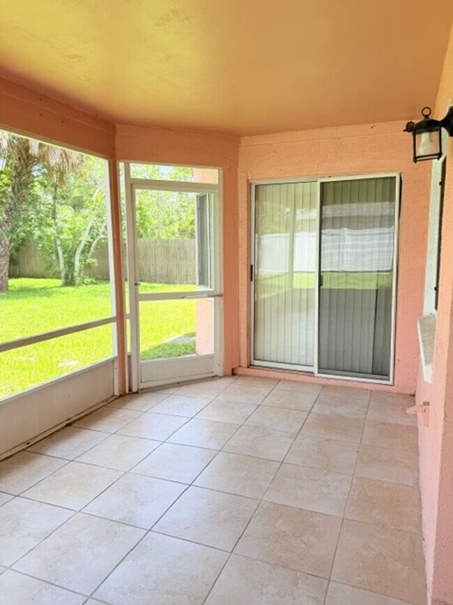 Building Photo - Single Family home for rent !