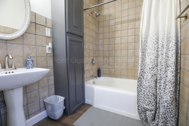 Building Photo - 3004 Marcy St