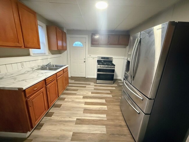 Building Photo - Newly renovated 3-bedroom, 1-bath home in Akron