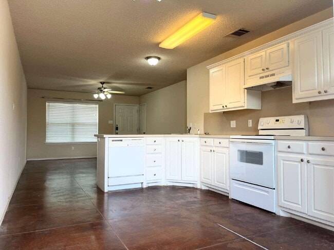 Building Photo - 2401 73rd St