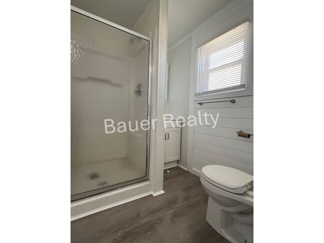 Building Photo - Renovated Three Bedroom Home