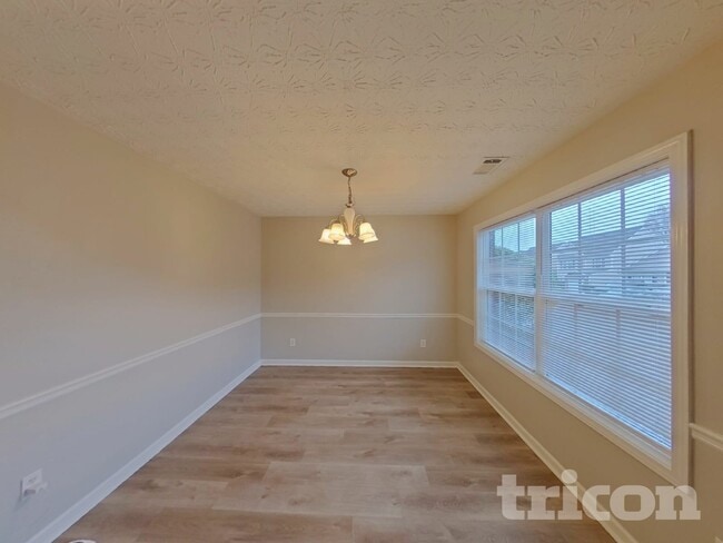 Building Photo - 1542 Alcovy Falls Dr SE