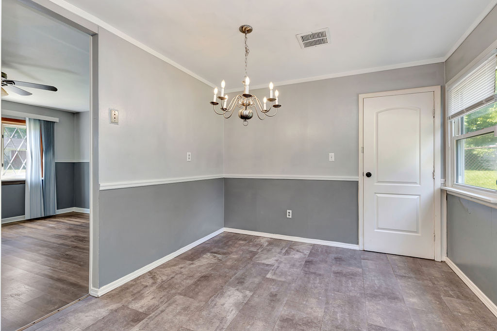 Building Photo - 3232 Deshler Dr