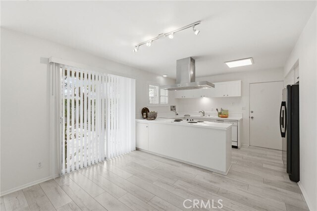 Building Photo - 1510 Westcliff Dr