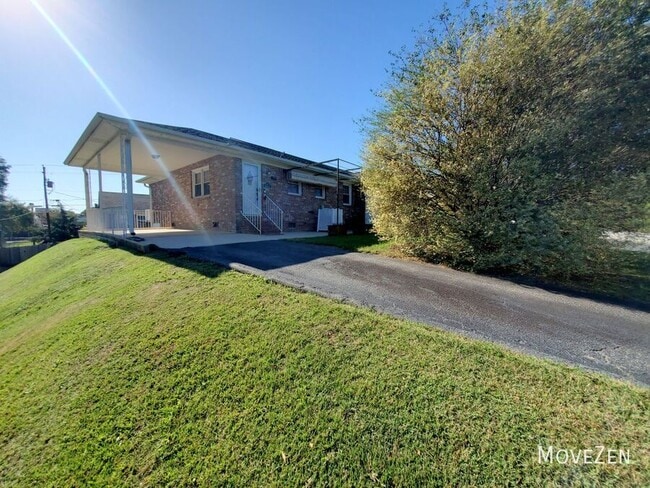 Building Photo - 3 Balfer Ct