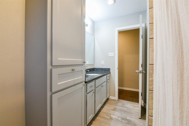 Building Photo - 10506 Sagepark Ln