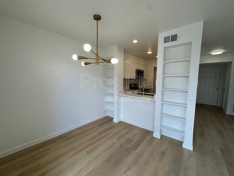 Building Photo - 5510 Boca Raton Blvd