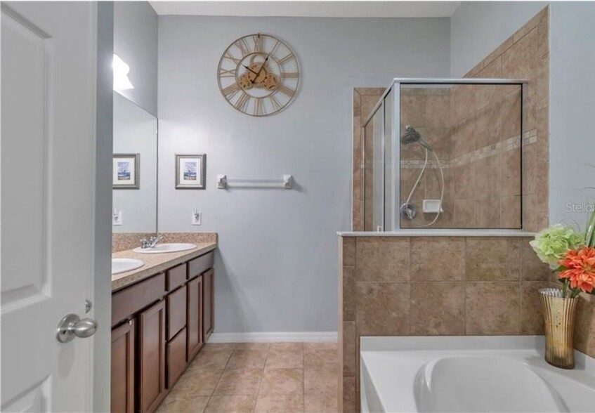 Amazing Master Bath - 6839 46th Ln N