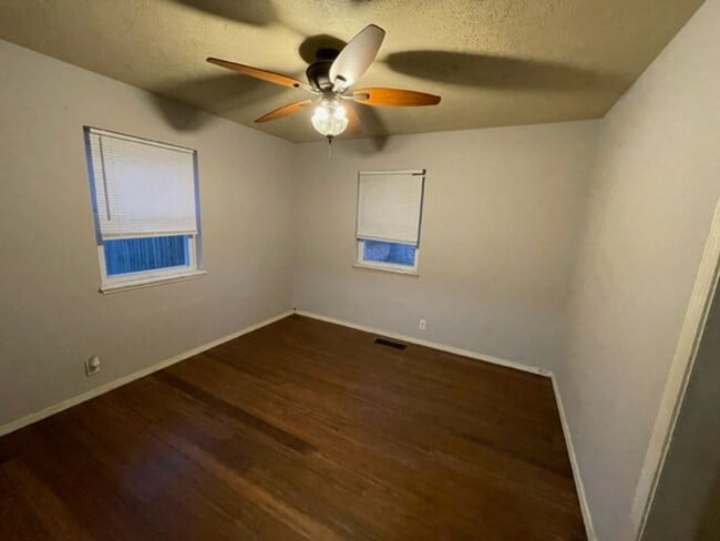 Building Photo - Single Family home in Springdale!!