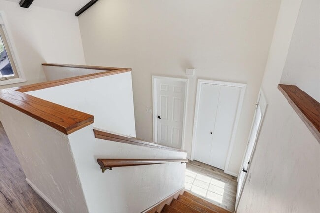 Building Photo - 957 Beta Dr
