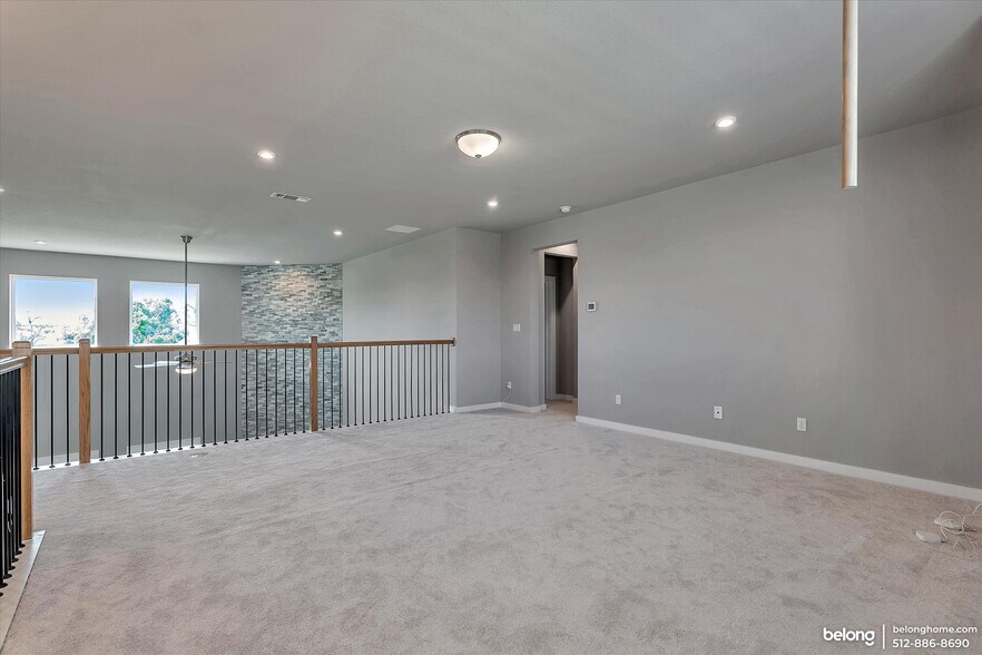 Building Photo - 318 Prairie Clover Dr