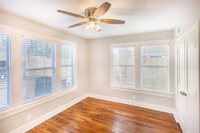 Building Photo - 4810 Live Oak St