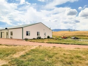 Building Photo - * September to May* Horse- friendly 2 bedr...