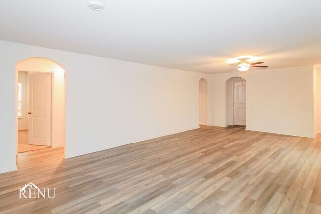 Building Photo - Coming Soon!