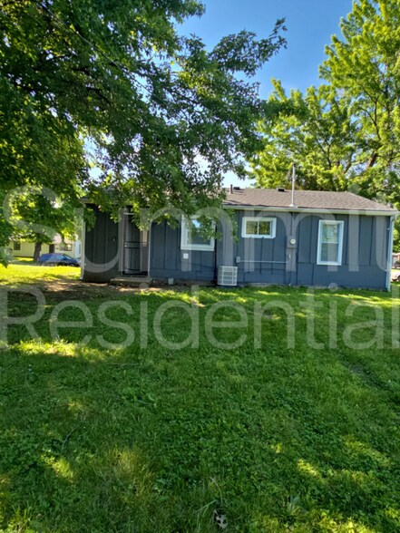 Building Photo - 5707 E 40th St