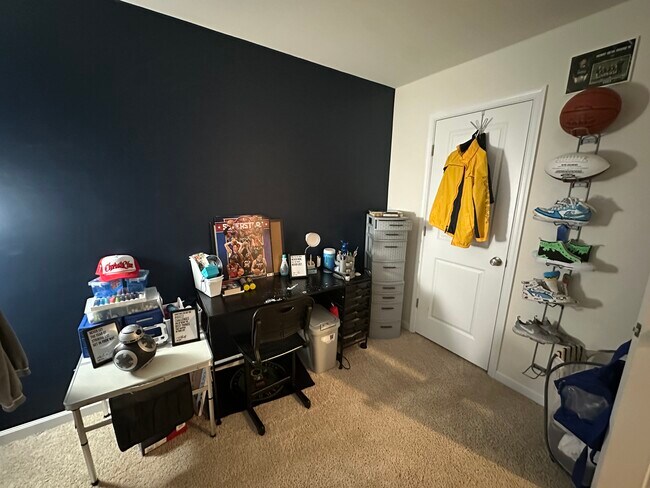 Building Photo - 5640 Scott Ridge Pl