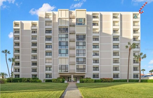 Primary Photo - 851 Bayway Blvd