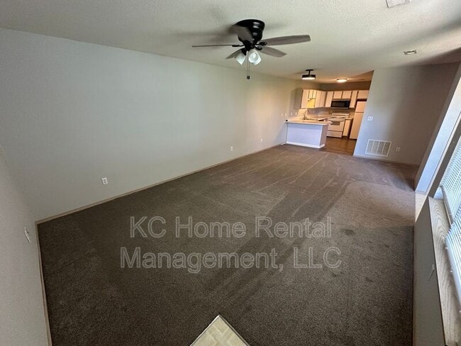 Building Photo - 2128 Highridge Dr
