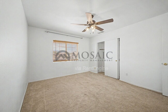 Building Photo - 820 N Granada Dr