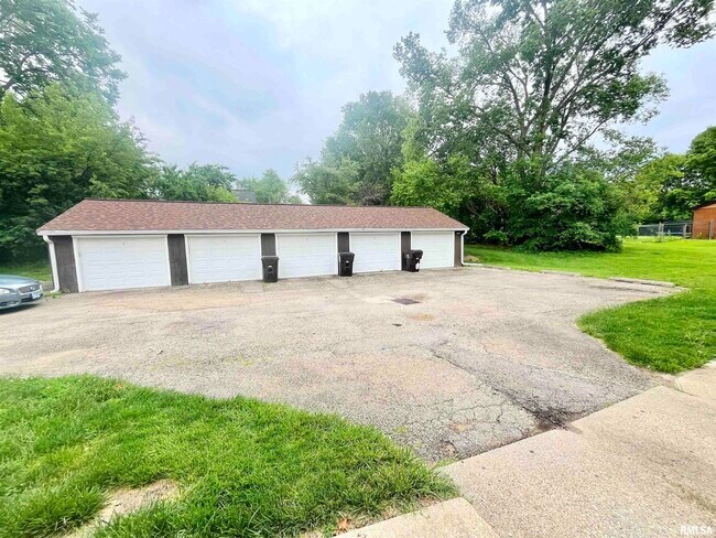 Building Photo - 3400 N Missouri Ave