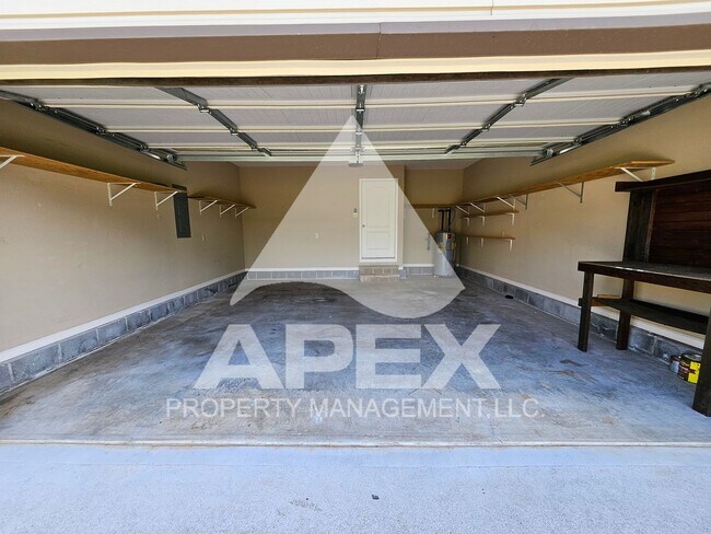 Building Photo - West Knoxville – Beautifully Upgraded - 3 ...