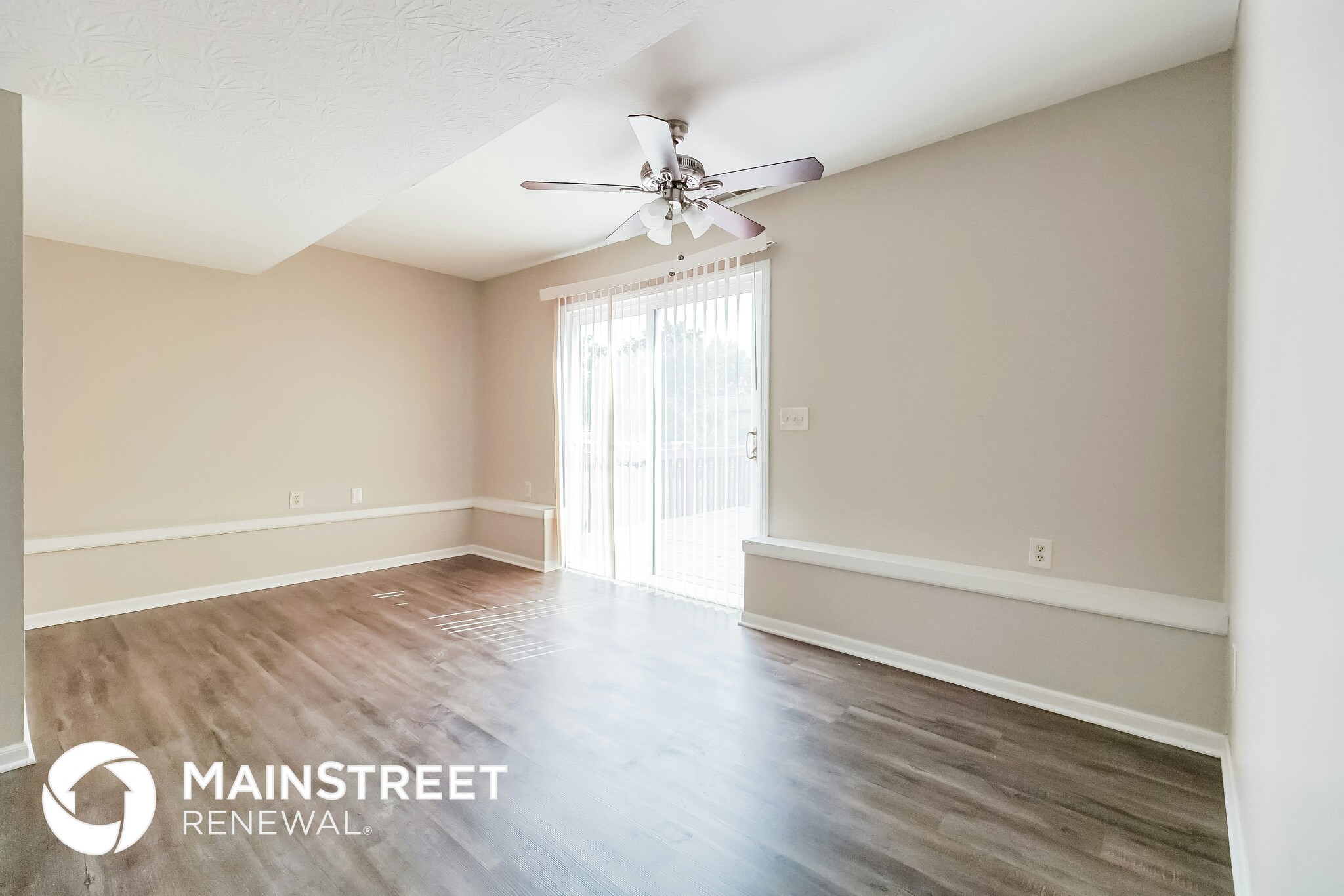 Building Photo - 1574 Autumn Village Dr