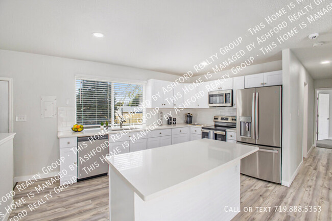 Building Photo - 4087 London Ln