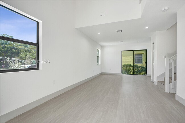 Building Photo - 3053 NW 59th St