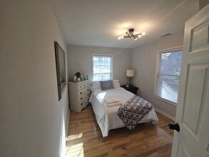 Building Photo - 904 Smith St SW