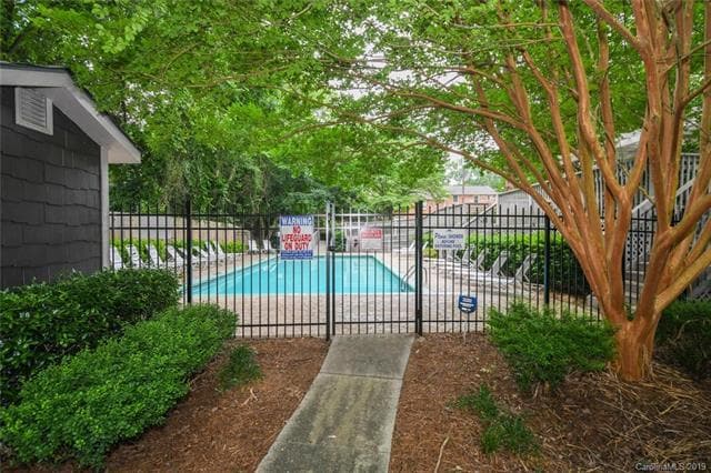 Building Photo - 4329 Hathaway St