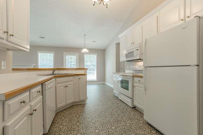 Building Photo - 1420 Jefferson Walk Cir