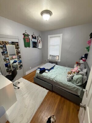 Building Photo - 121 Hillside St