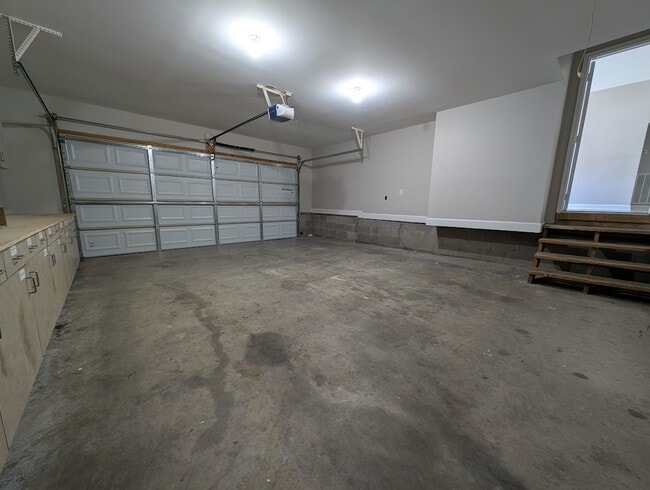 Building Photo - 1001 Nighthawk Ln