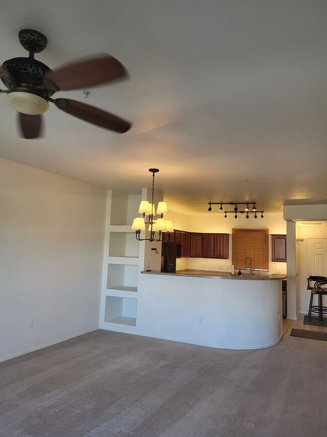 Building Photo - Unfurnished Resort Like Condo available No...