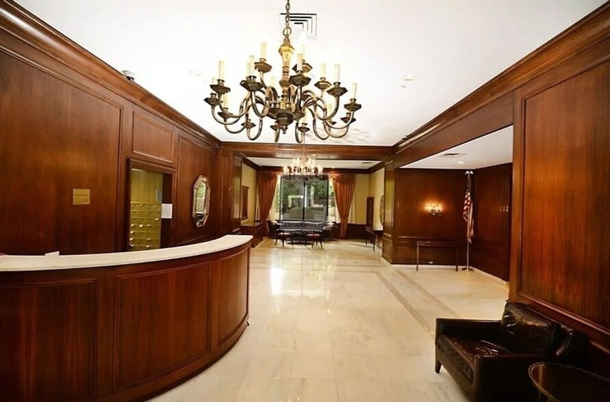 Building Photo - E. 72nd St., Upper East Side, Manhattan | 1 Bed, 1 Bath, Doorman, Gym, Q Train