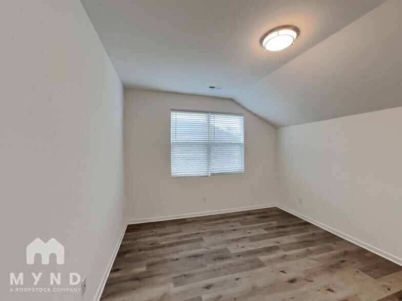 Building Photo - 4607 Kobus Ct.