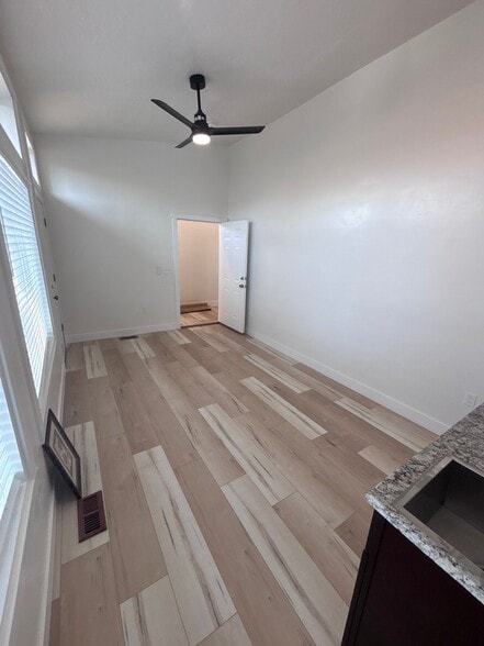 Building Photo - 2493 S 600 E