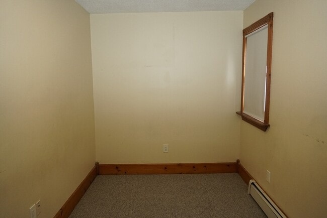 Building Photo - 61 Plain St