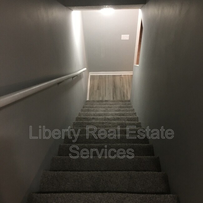 Building Photo - 107 Gilbert St