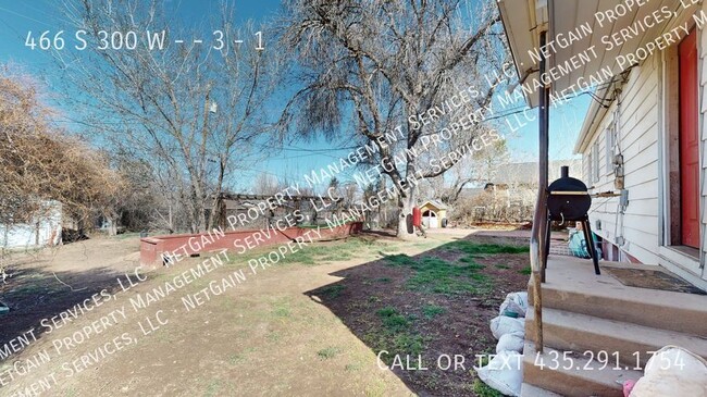 Building Photo - 466 S 300 W