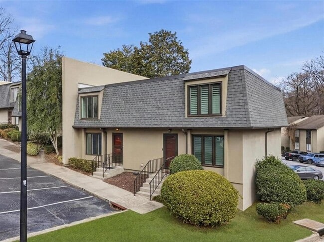 Building Photo - 49 Ivy Gates NE