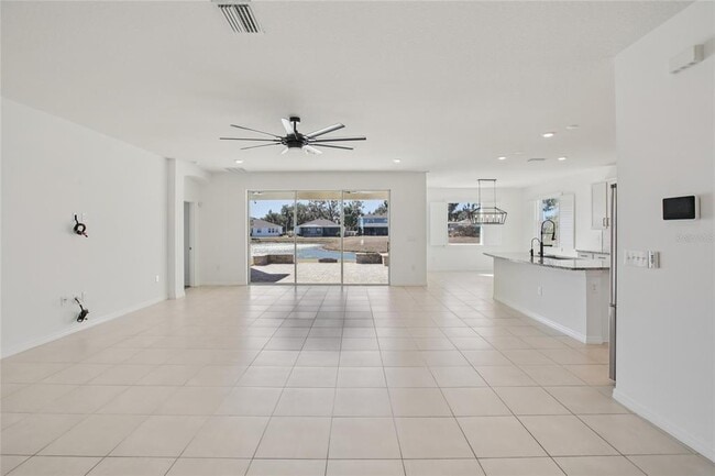 Building Photo - 10747 Laxer Cay Loop