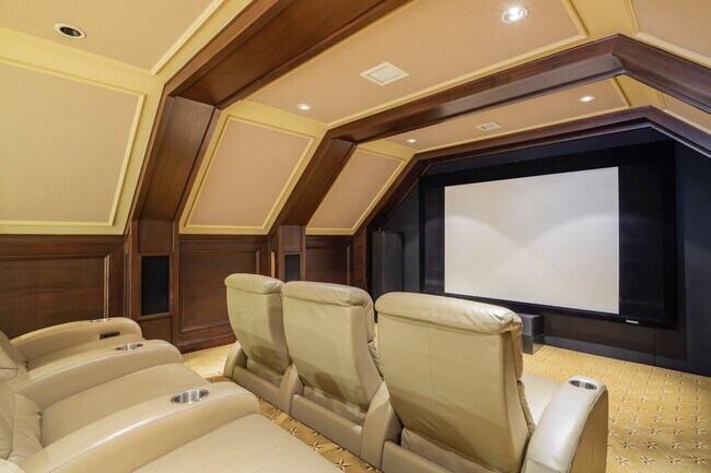 Building Photo - 59 First Neck Lane